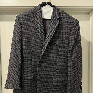 Excellent condition Ralph Lauren 100% wool sports coat. FREE SHIPPING